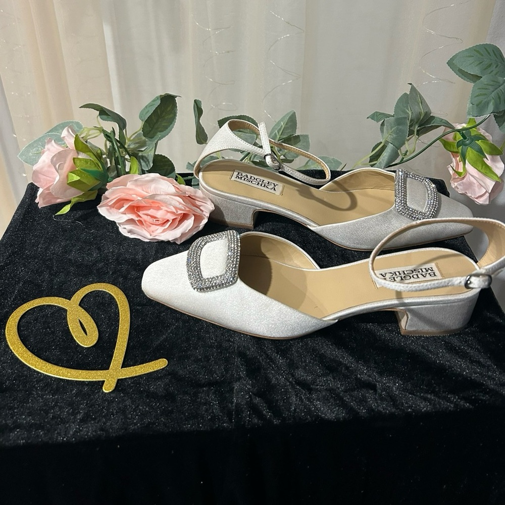 Badgley Mischka White Heels with Silver Buckle